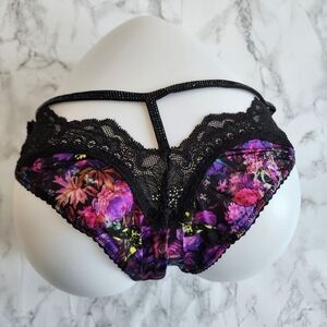 VERY SEXY Lace String Cheekini Panty